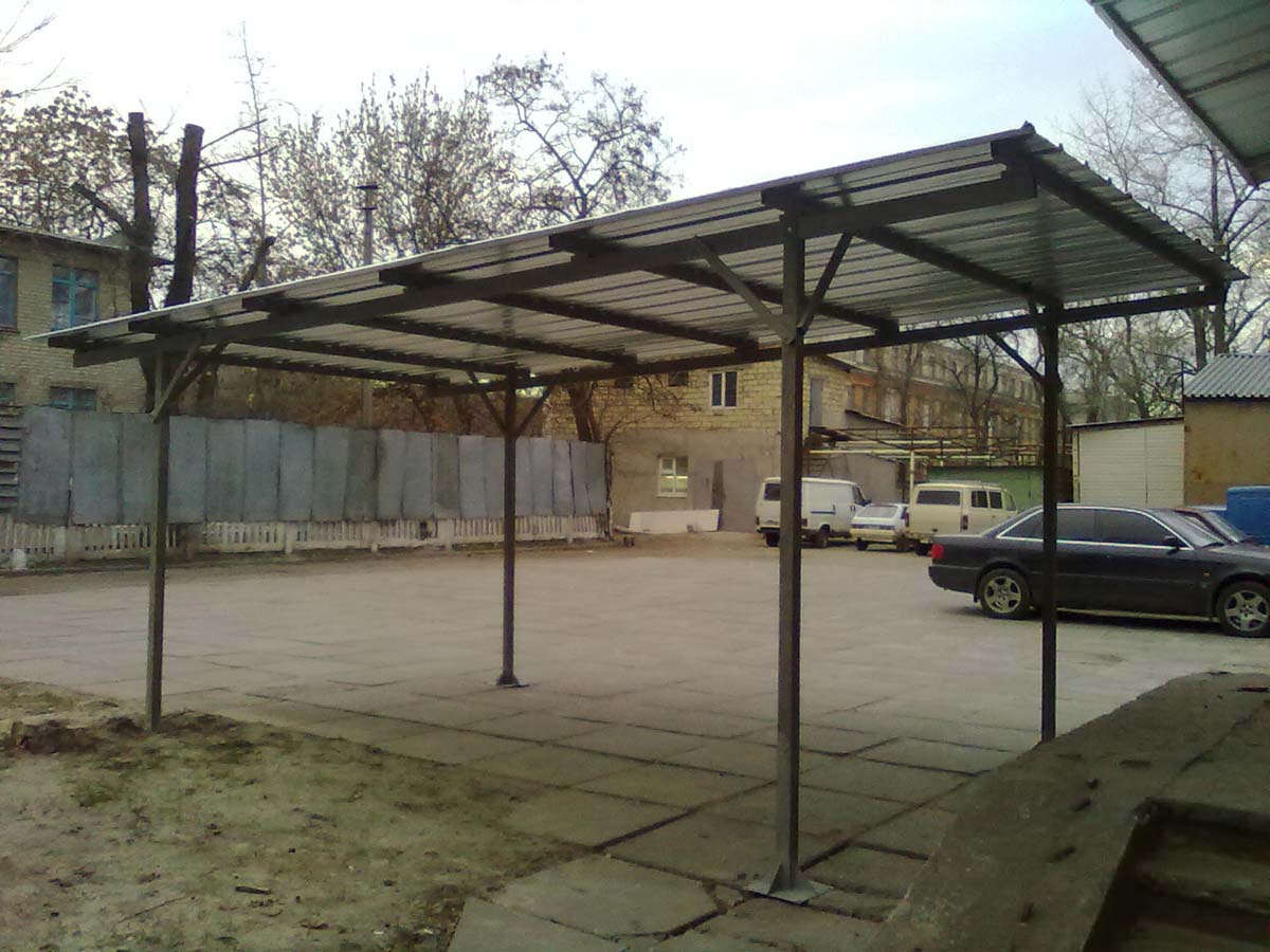 Металлические навесы из поликарбоната для автомобиля или отдыха купить в Калуге